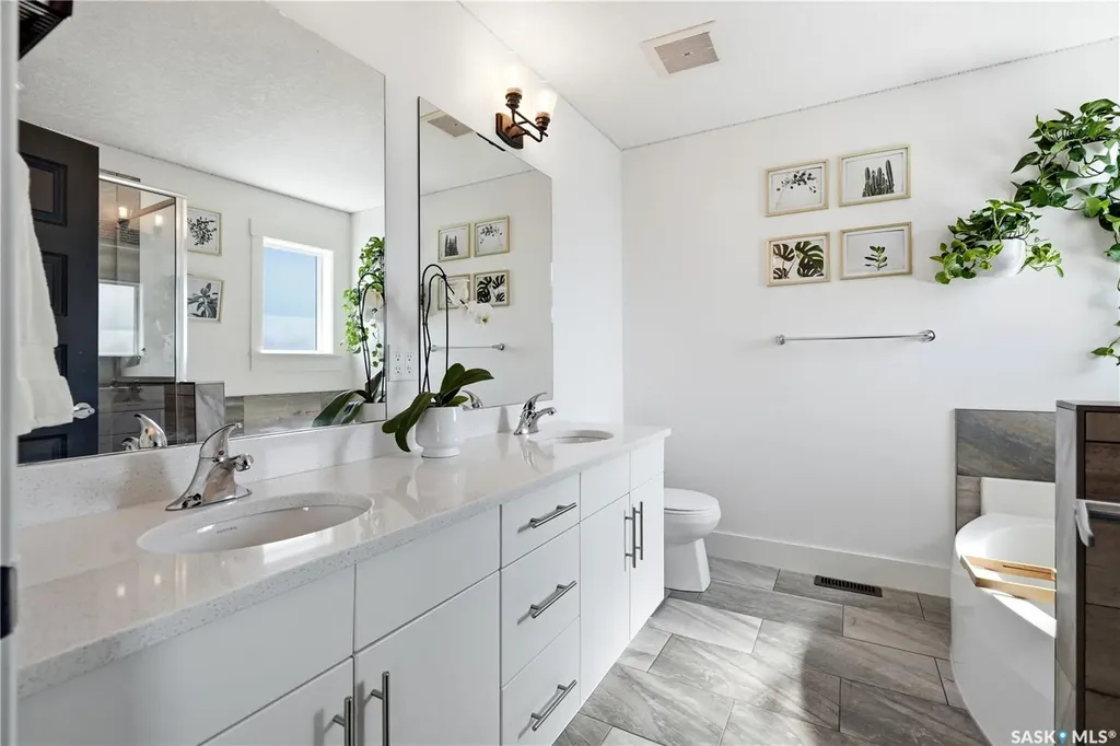 3220 11th Street W Saskatoon SK S7M 5M4