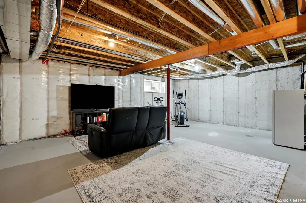 3220 11th Street W Saskatoon SK S7M 5M4
