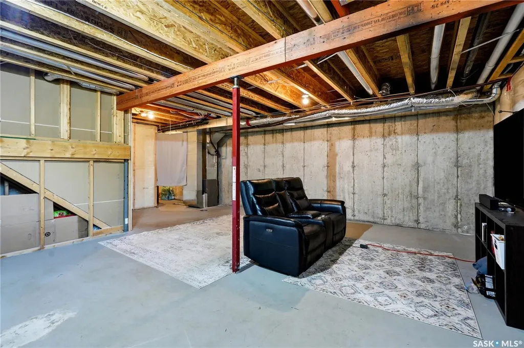 3220 11th Street W Saskatoon SK S7M 5M4