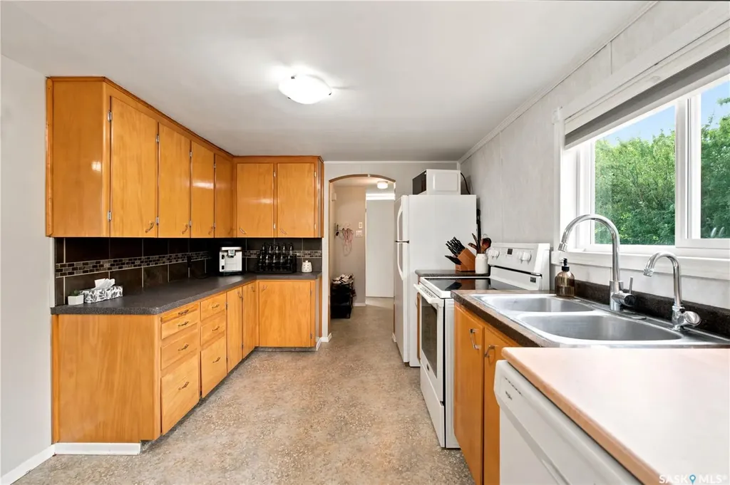 100 Railway Avenue S Maymont SK S0M 1T0