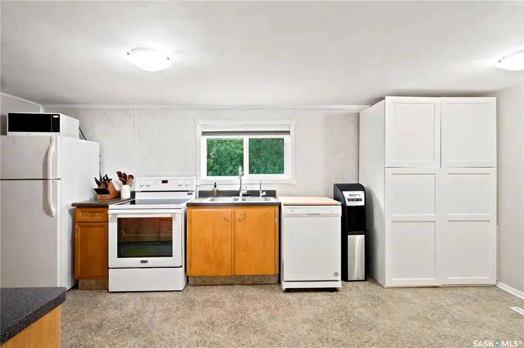 100 Railway Avenue S Maymont SK S0M 1T0