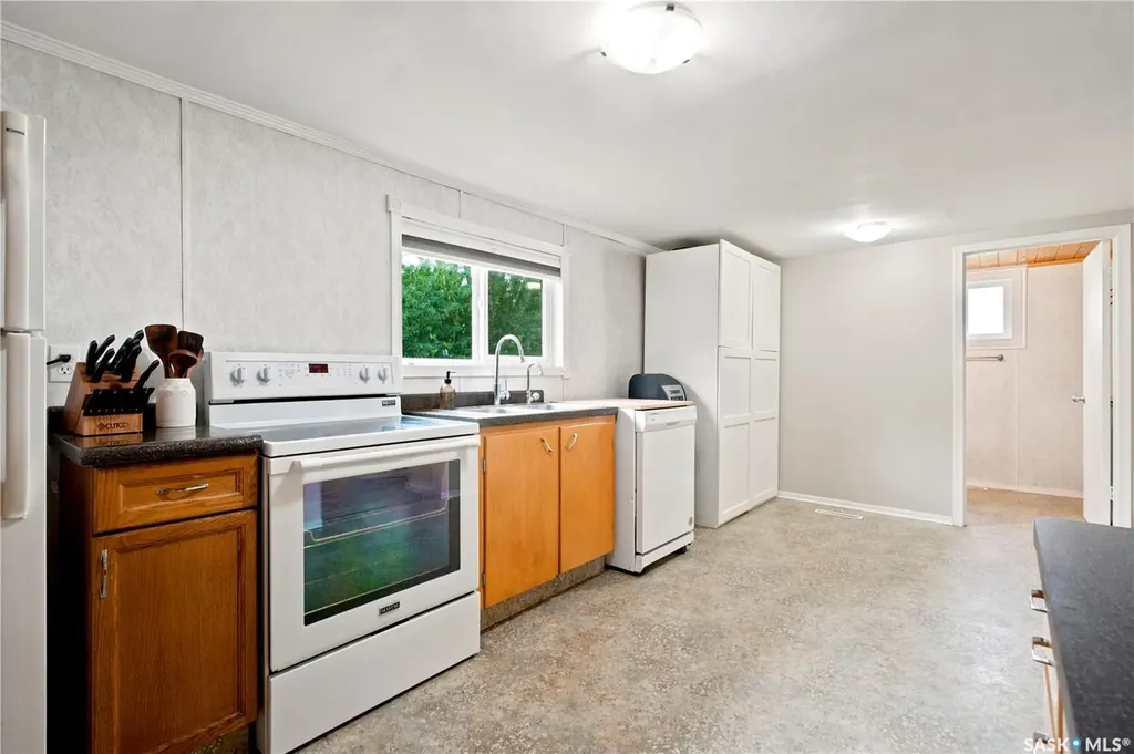 100 Railway Avenue S Maymont SK S0M 1T0