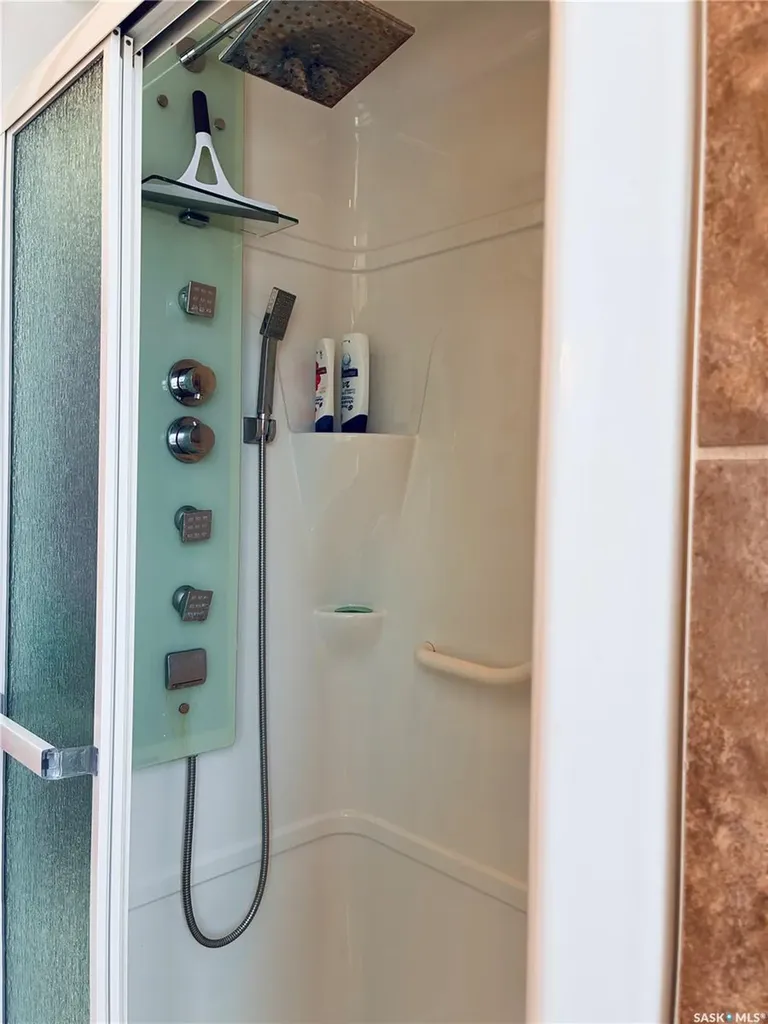 105 Tindall Avenue Nipawin Rm No. 487 SK S0E 1E0