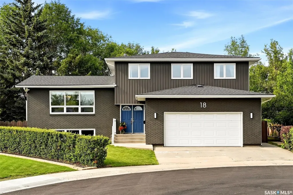 18 Forman Bay Regina SK S4R 7Y2