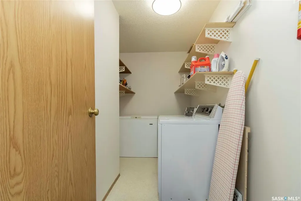 425 115th Street E Saskatoon SK S7N 2E5