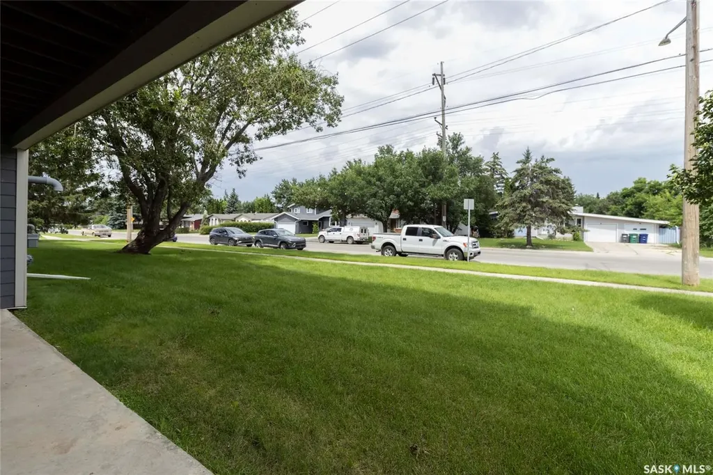 425 115th Street E Saskatoon SK S7N 2E5