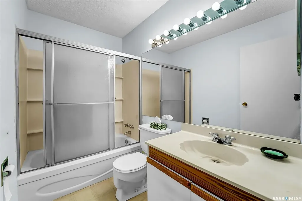 334 Johnson Crescent Saskatoon SK S7L 5P9
