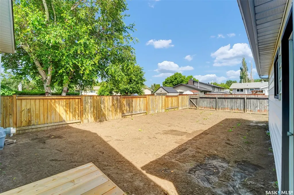 334 Johnson Crescent Saskatoon SK S7L 5P9