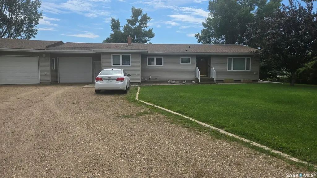 61 Moir Drive Oxbow SK S0C 2B0