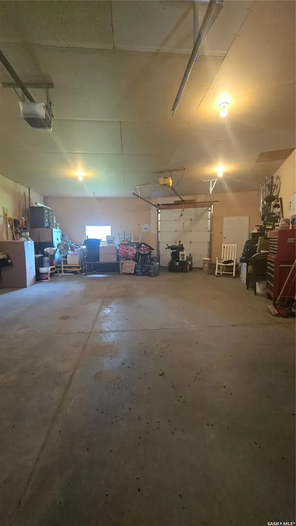 61 Moir Drive Oxbow SK S0C 2B0