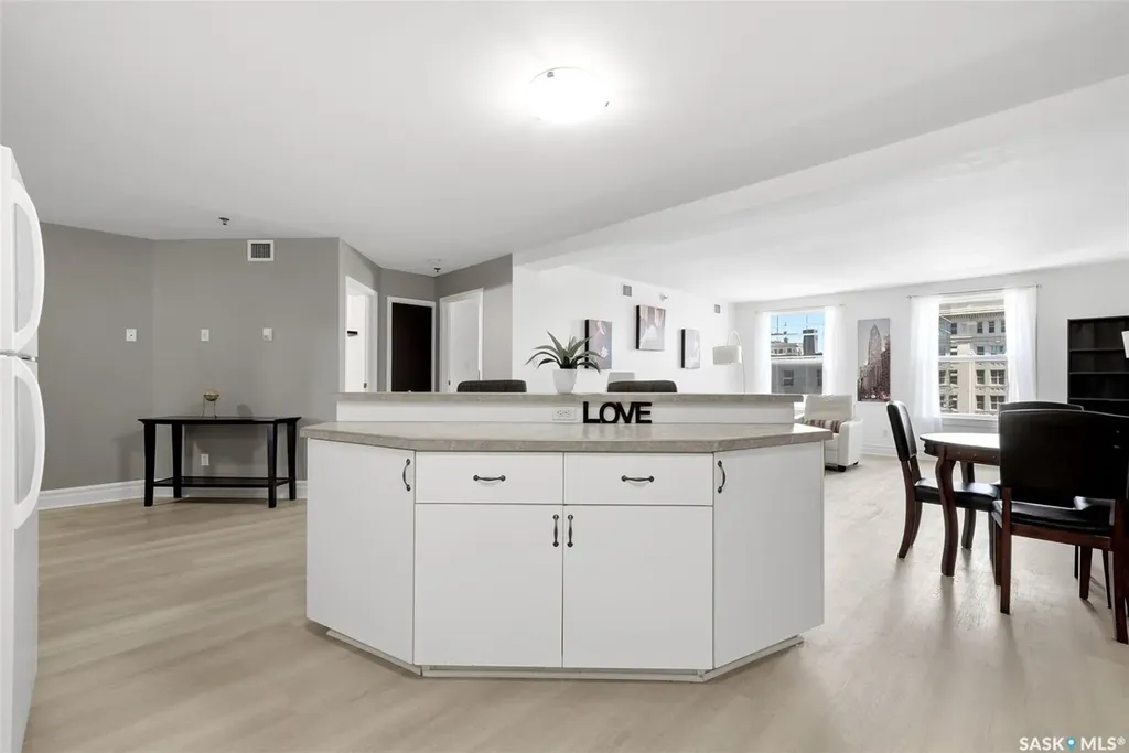 1839 Scarth Street Regina SK S4P 2G9