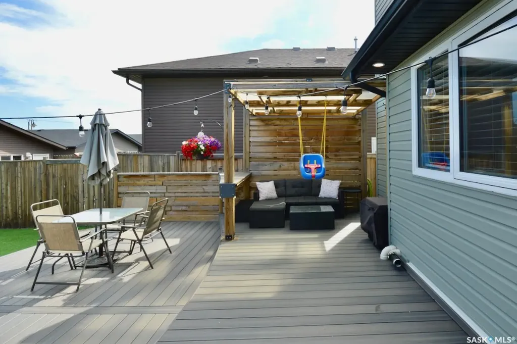 414 Veltkamp Crescent Saskatoon SK S7T 0S2