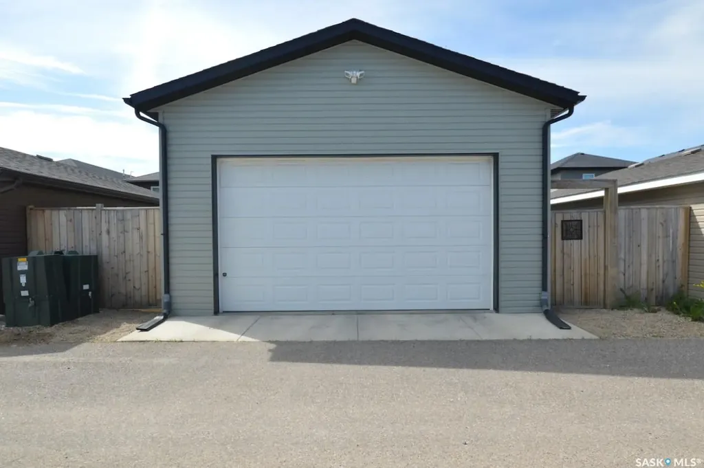 414 Veltkamp Crescent Saskatoon SK S7T 0S2