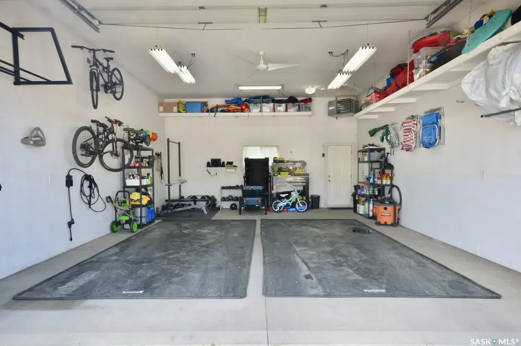 414 Veltkamp Crescent Saskatoon SK S7T 0S2