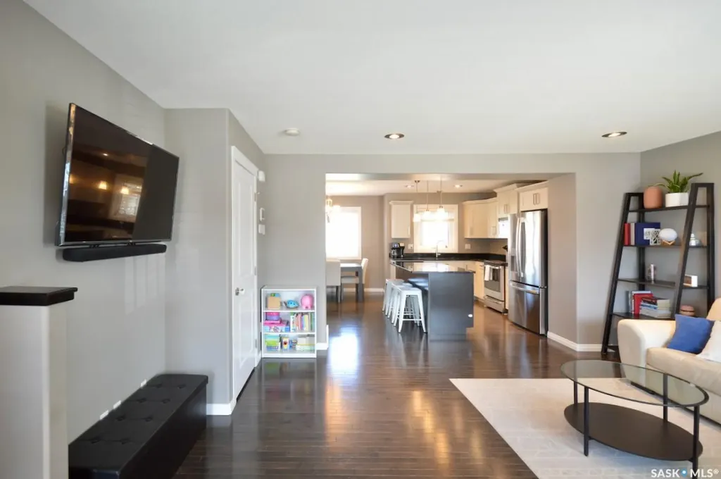 414 Veltkamp Crescent Saskatoon SK S7T 0S2