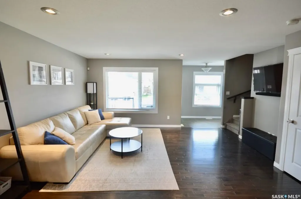 414 Veltkamp Crescent Saskatoon SK S7T 0S2