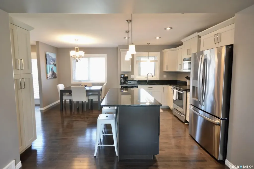 414 Veltkamp Crescent Saskatoon SK S7T 0S2