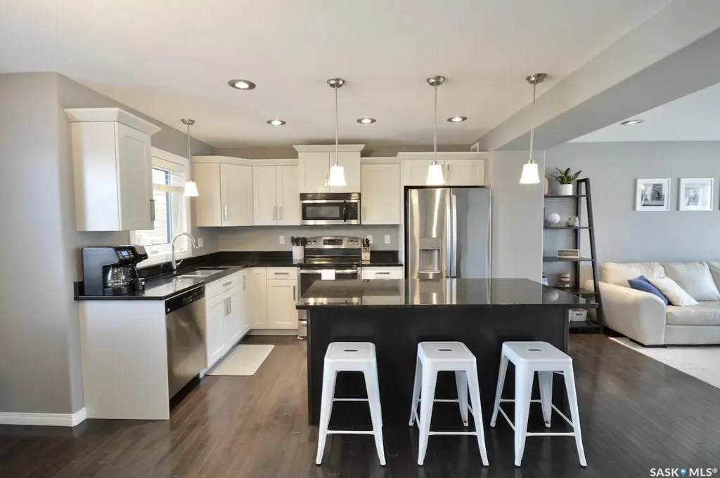 414 Veltkamp Crescent Saskatoon SK S7T 0S2
