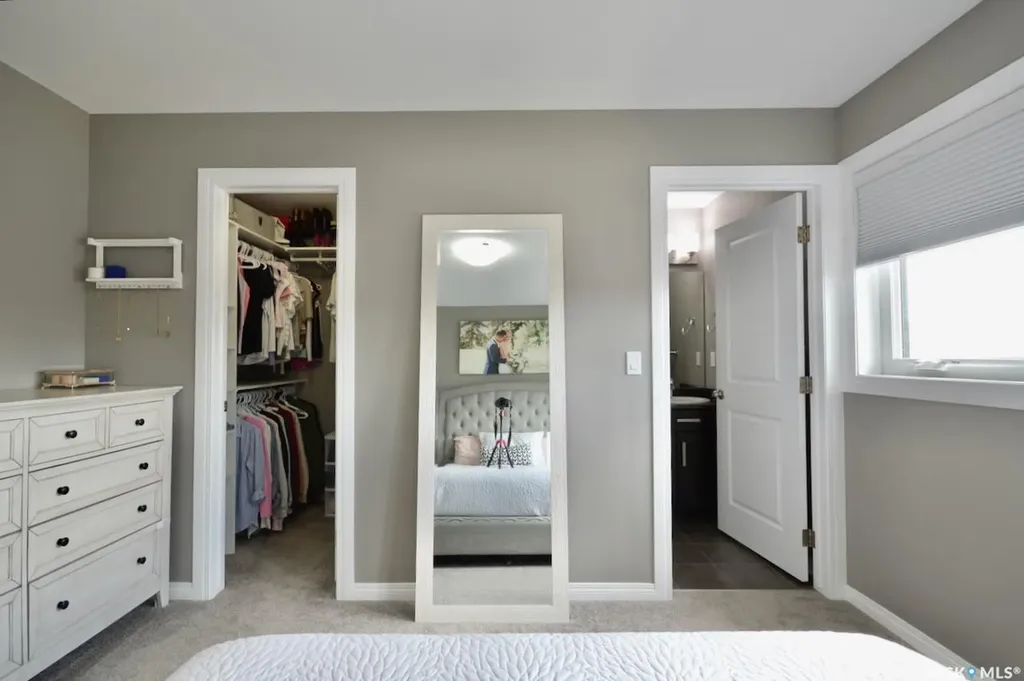 414 Veltkamp Crescent Saskatoon SK S7T 0S2