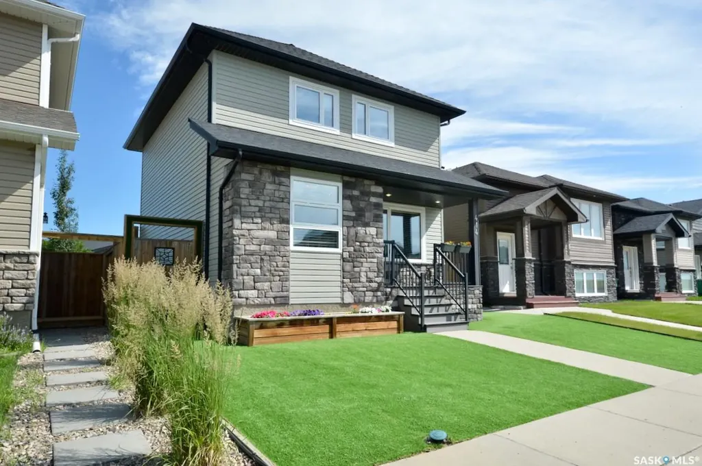 414 Veltkamp Crescent Saskatoon SK S7T 0S2