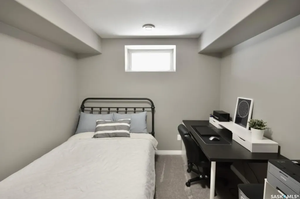 414 Veltkamp Crescent Saskatoon SK S7T 0S2