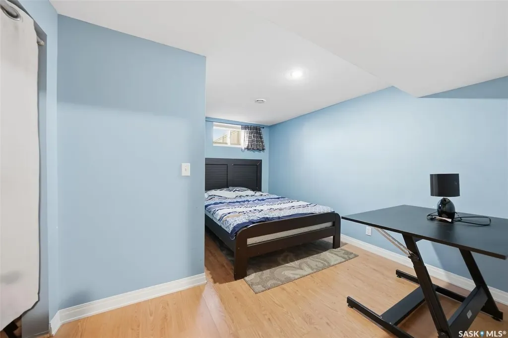 10 Dominion Crescent Saskatoon SK S7L 4N7