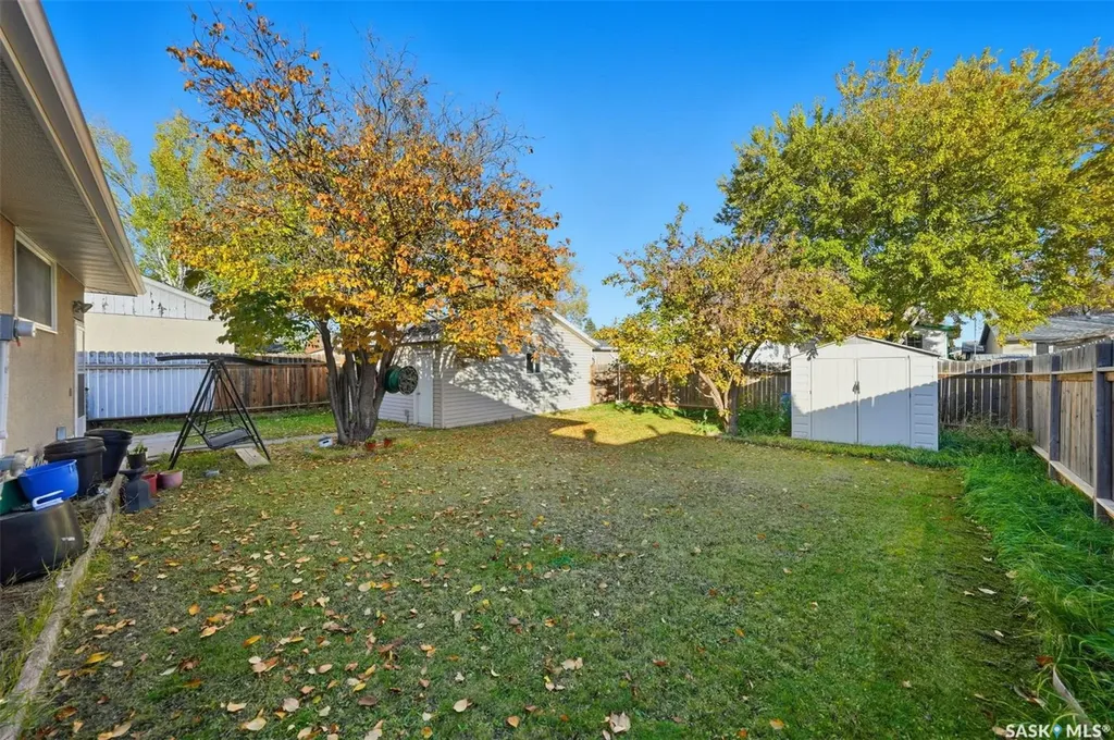 10 Dominion Crescent Saskatoon SK S7L 4N7