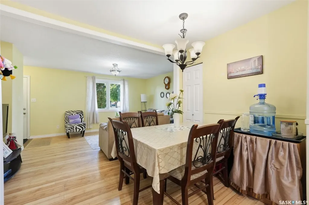 10 Dominion Crescent Saskatoon SK S7L 4N7