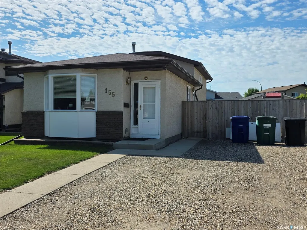155 Carter Crescent Saskatoon SK S7L 7K4
