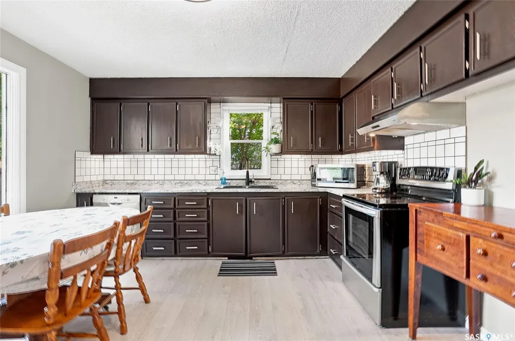 118 Evans Street Saskatoon SK S7N 2B2