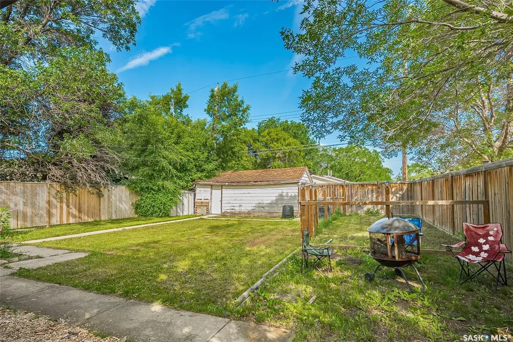 118 Evans Street Saskatoon SK S7N 2B2