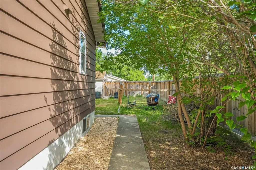 118 Evans Street Saskatoon SK S7N 2B2