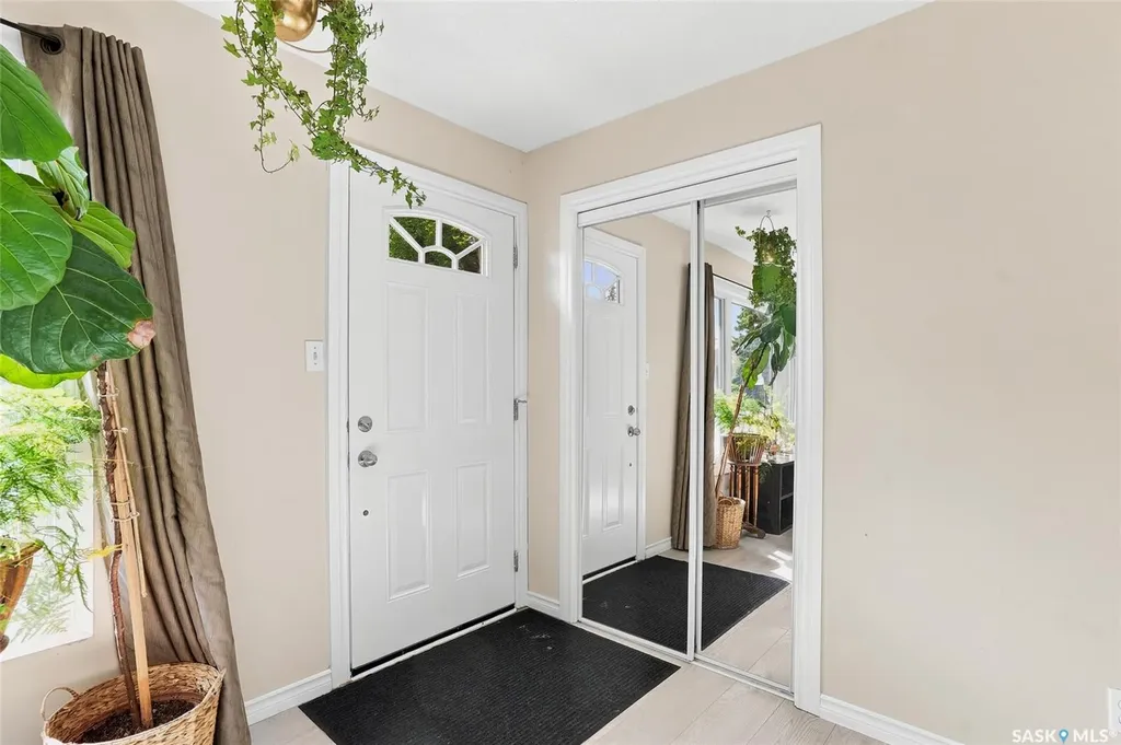 118 Evans Street Saskatoon SK S7N 2B2