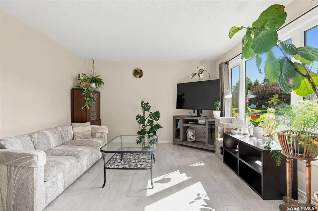 118 Evans Street Saskatoon SK S7N 2B2