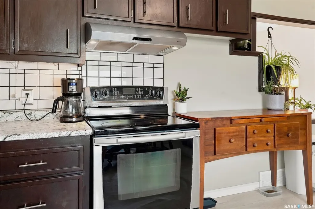 118 Evans Street Saskatoon SK S7N 2B2