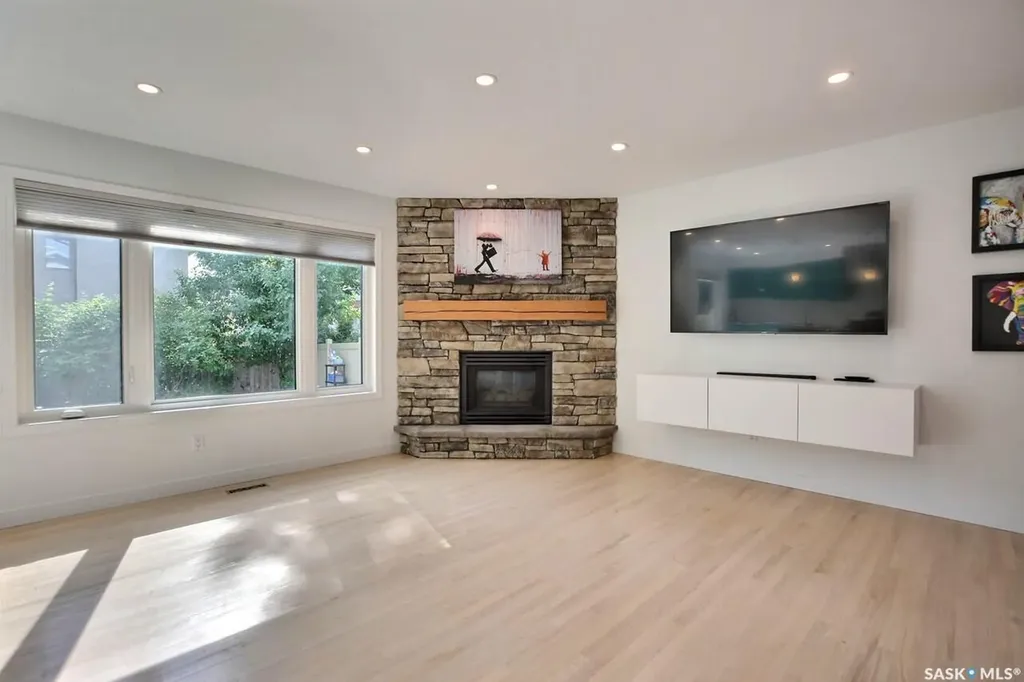 3544 Basswood Grove Regina SK S4V 2T5