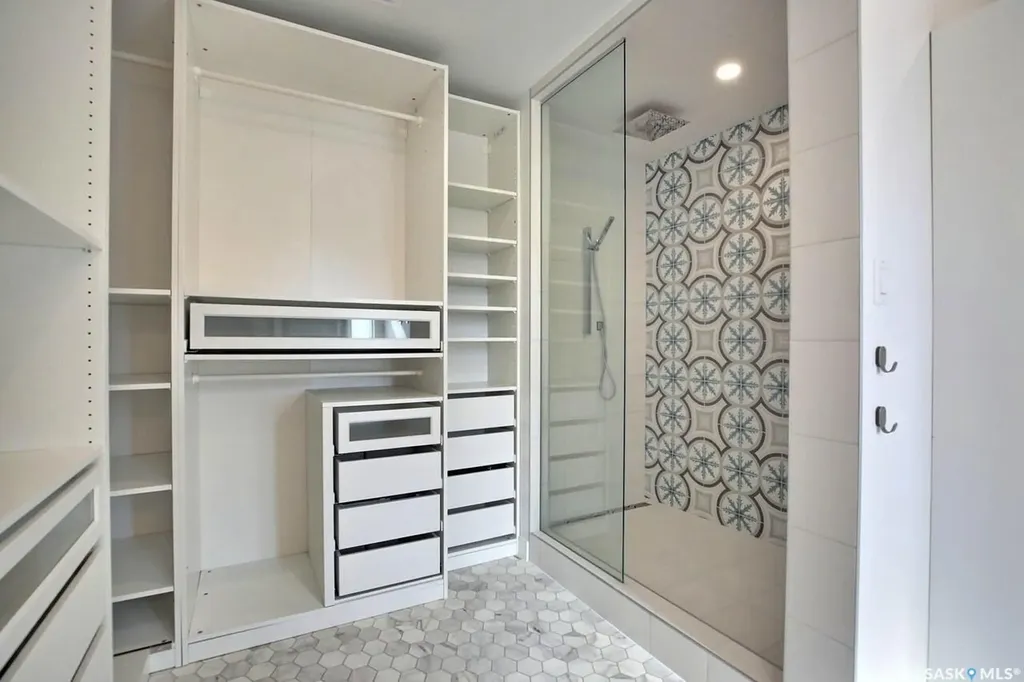 3544 Basswood Grove Regina SK S4V 2T5