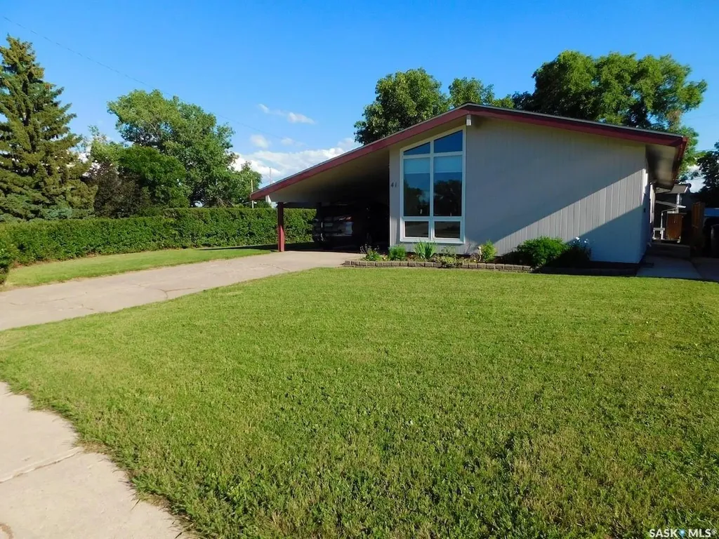 41 Kasper Crescent Assiniboia SK S0H 0B0