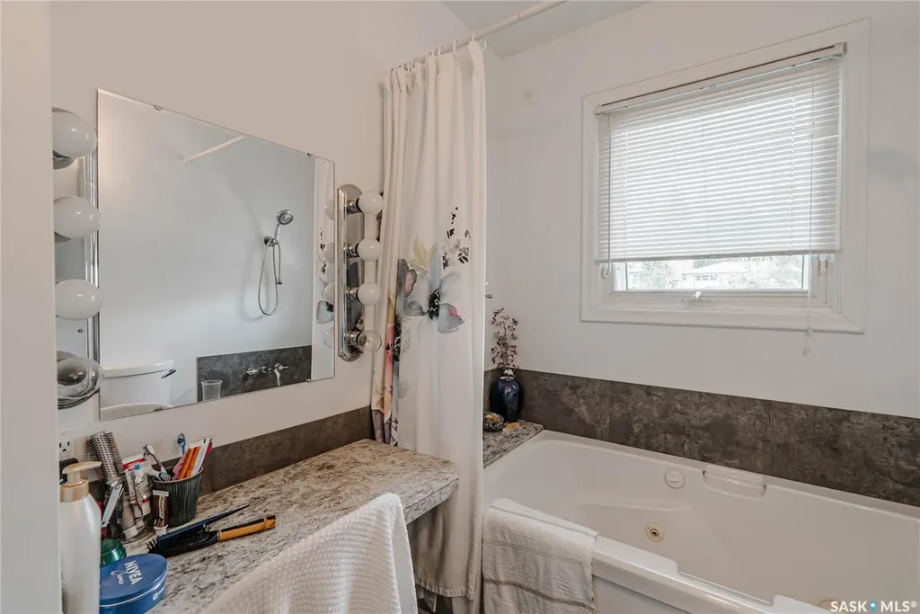 127 107th Street W Saskatoon SK S7N 1P2