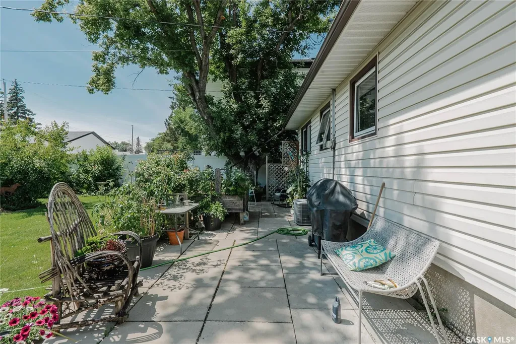 127 107th Street W Saskatoon SK S7N 1P2