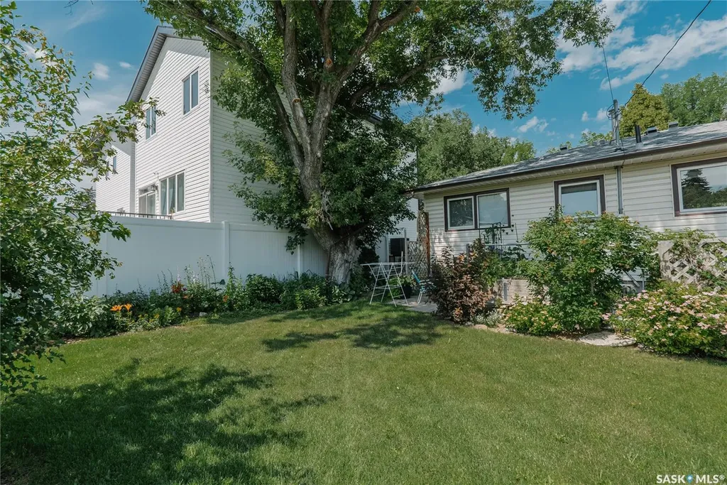 127 107th Street W Saskatoon SK S7N 1P2