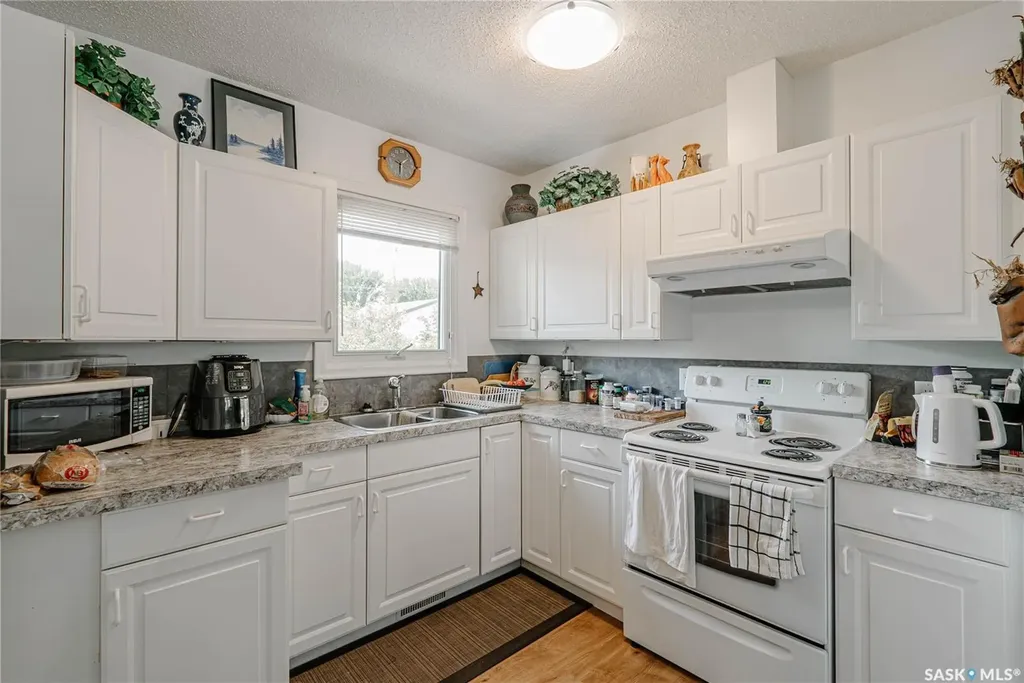 127 107th Street W Saskatoon SK S7N 1P2