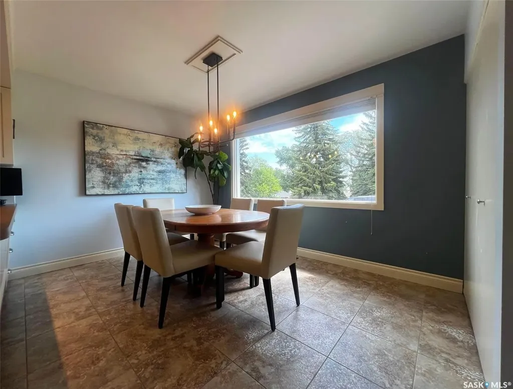 1183 George Street E Swift Current SK S9H 1Z5