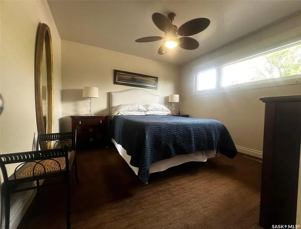 1183 George Street E Swift Current SK S9H 1Z5