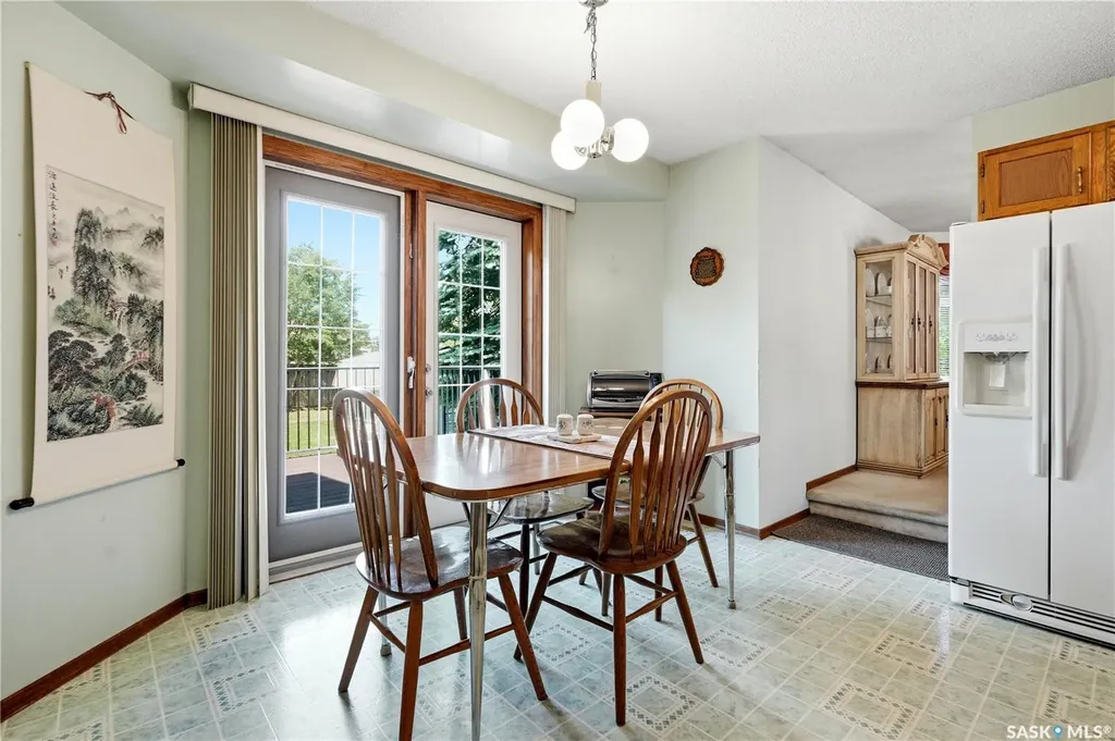 818 Spencer Lane Saskatoon SK S7K 7T5