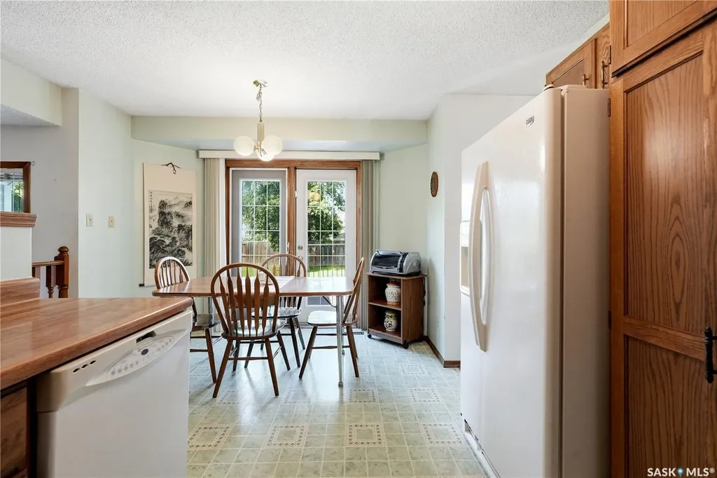 818 Spencer Lane Saskatoon SK S7K 7T5