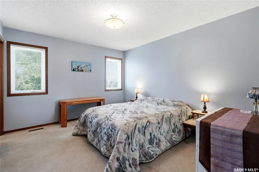 818 Spencer Lane Saskatoon SK S7K 7T5