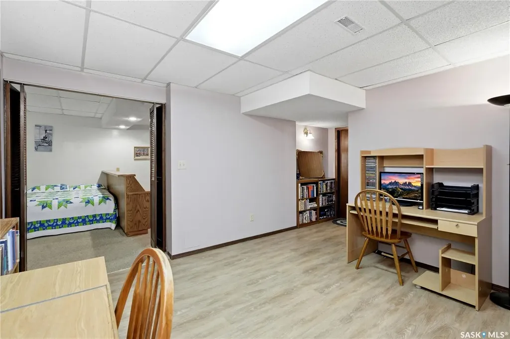 818 Spencer Lane Saskatoon SK S7K 7T5