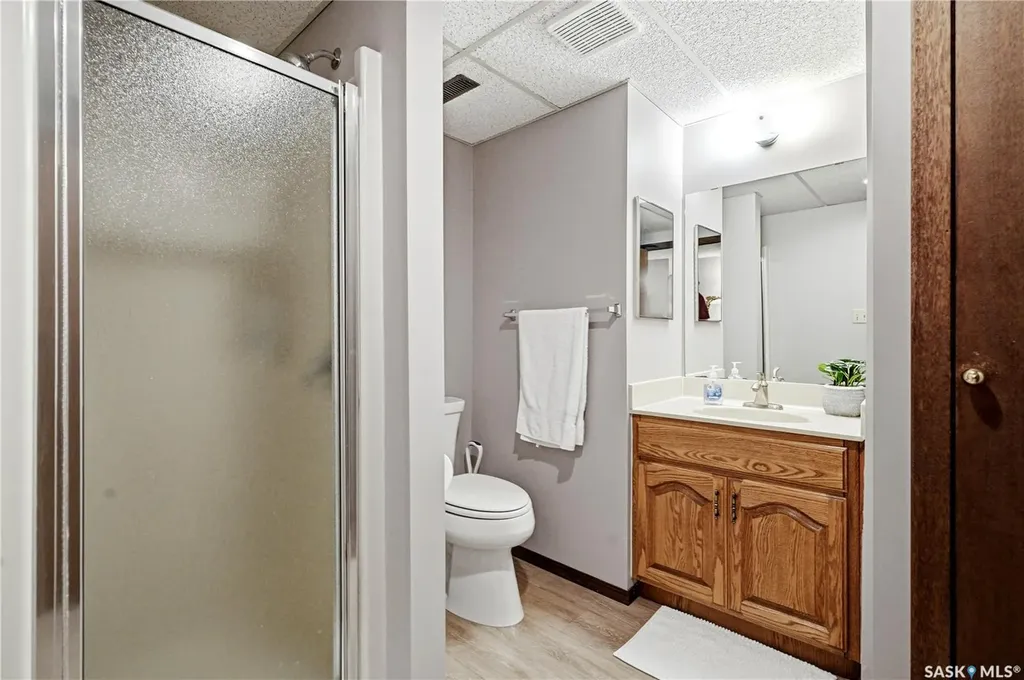 818 Spencer Lane Saskatoon SK S7K 7T5