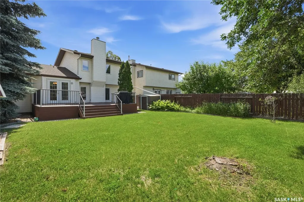 818 Spencer Lane Saskatoon SK S7K 7T5